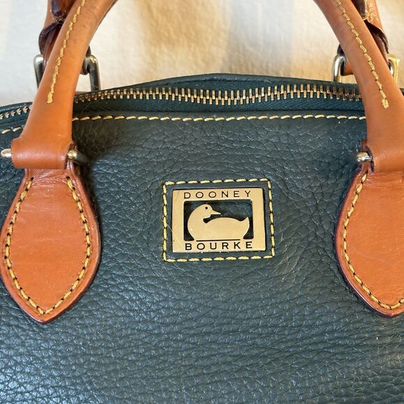 Dooney & Bourke Dillen Large Forest Green Zipper Pocket HOBO Sac Shoulder Bag - Picture 3 of 16